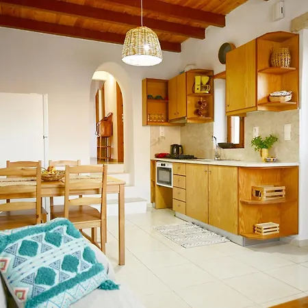 Dimitras House *