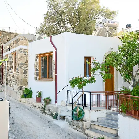 Dimitras House *